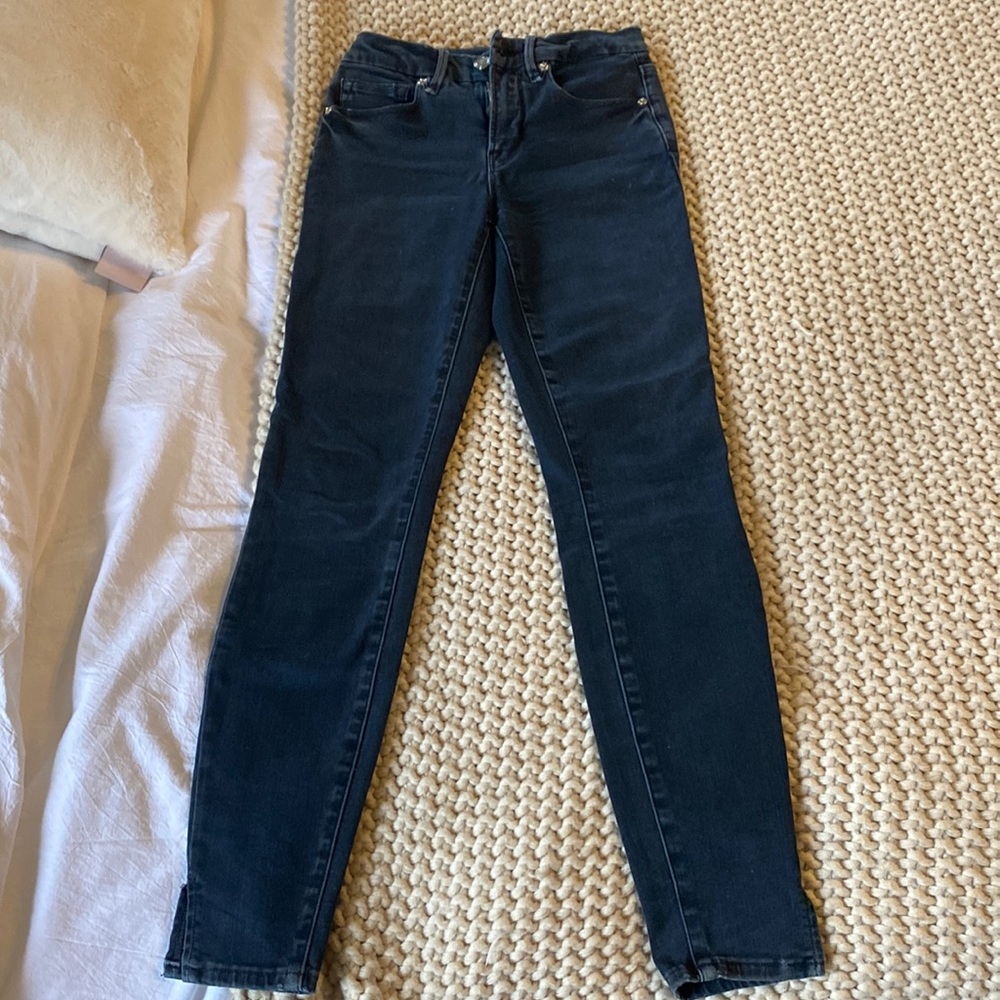 New without tags.good American. Size 25